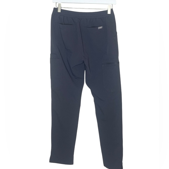 FIGS Charcoal High Waisted Yola Skinny Scrub Pants - Picture 2 of 5